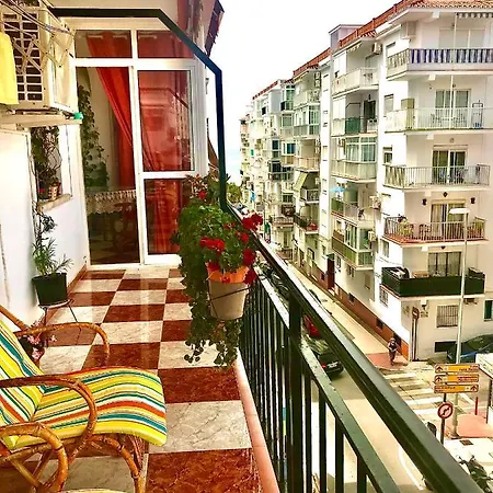 2 Minutes From The Beach!!! Great Apartment!!! Nerja Exterior photo